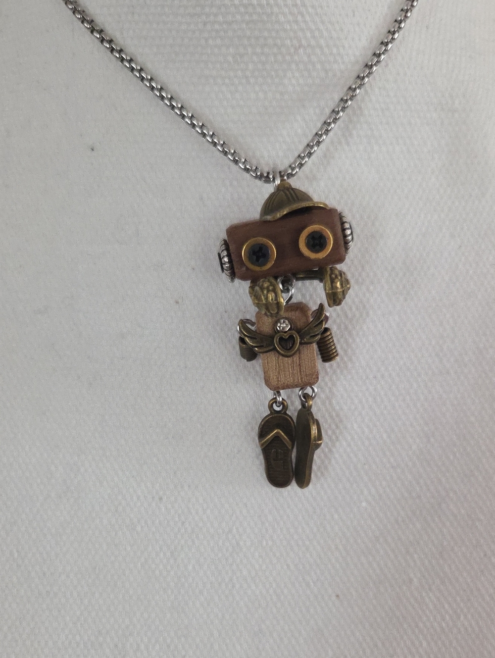 NWOT Steampunk Robot Necklace